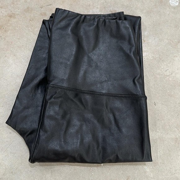 TNA leather skinny leggings size small - Picture 4 of 4